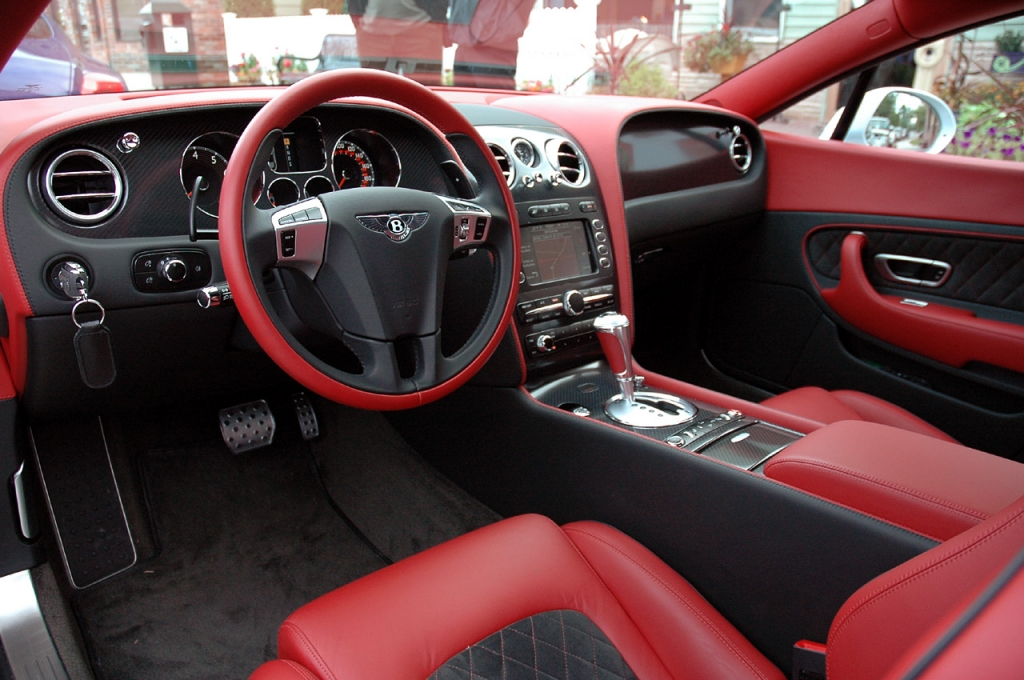 tim-hieu-thong-tin-ve-xe-cuoi-bentley-continental
