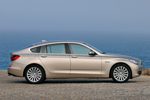 tim-hieu-thong-tin-xe-cuoi-bmw-535i-gran