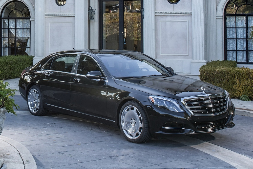 tim-hieu-ve-xe-cuoi-Mercedes-MayBach-S600
